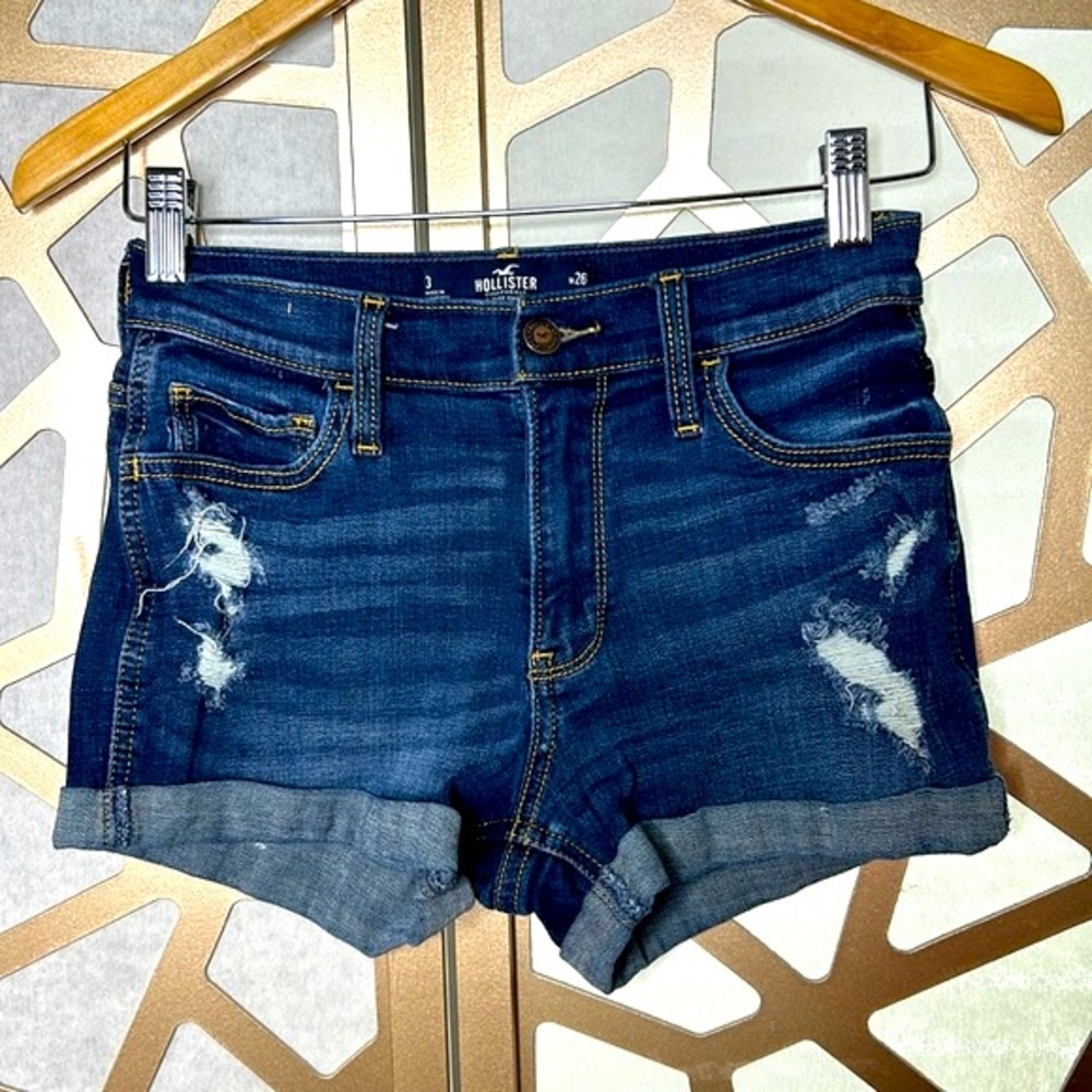 Hollister‎ Distressed Jean Mide Rise Shorts